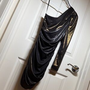 Bebe Addiction One-Shoulder Metallic Asymmetrical cocktail dress. Size XS.